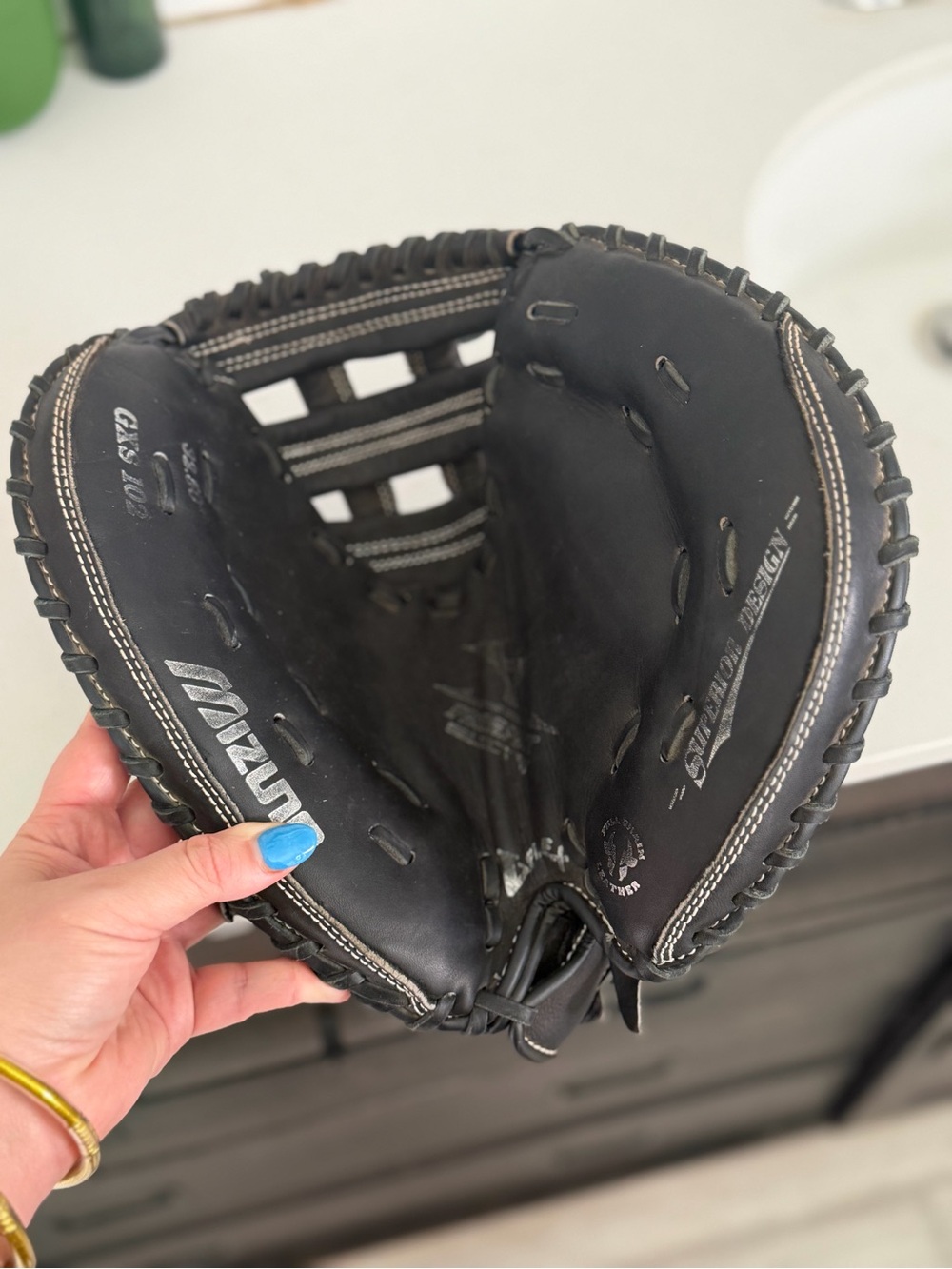 Mizuno Prospect Select GXS102 Youth Fastpitch Catcher’s Mitt – 32.5”